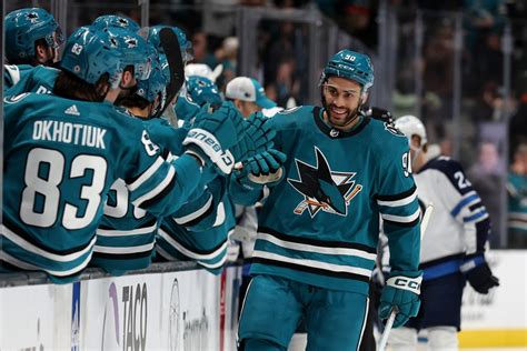 Goaltending, special teams come up huge for Sharks in win over Winnipeg Jets